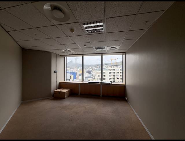 220.80M² OFFICE TO LET IN CAPE TOWN CITY CENTRE